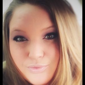 Meet your Posher, Krystal diana